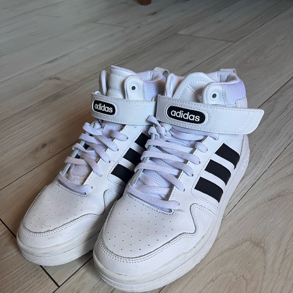 Adidas White and Black Sneakers - Picture 1 of 4